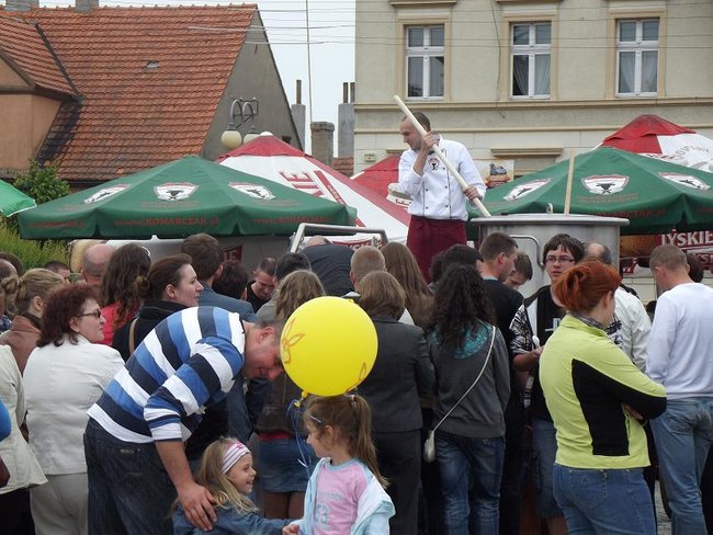 Zajadali się smażonym serem - zdjęcia