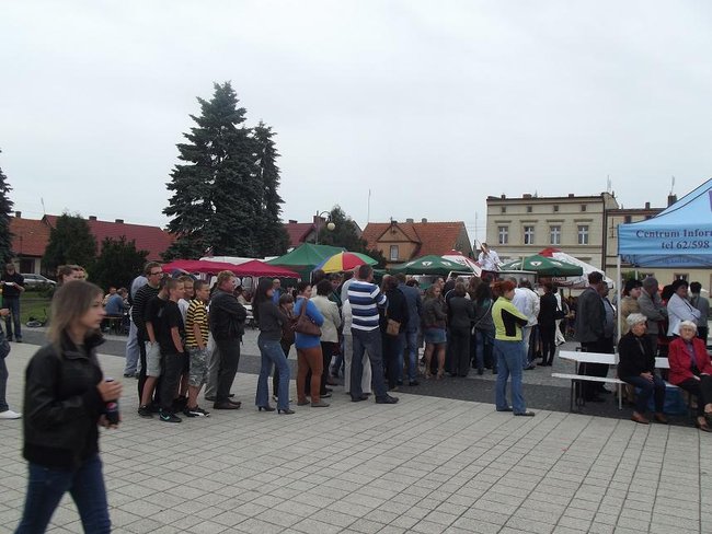 Zajadali się smażonym serem - zdjęcia