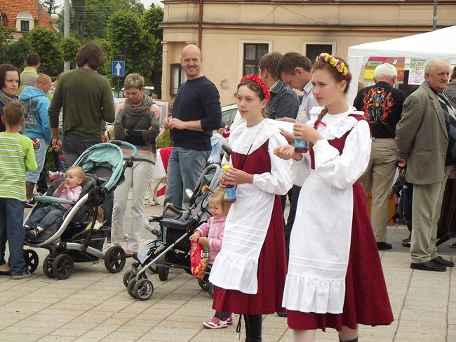 Zajadali się smażonym serem - zdjęcia