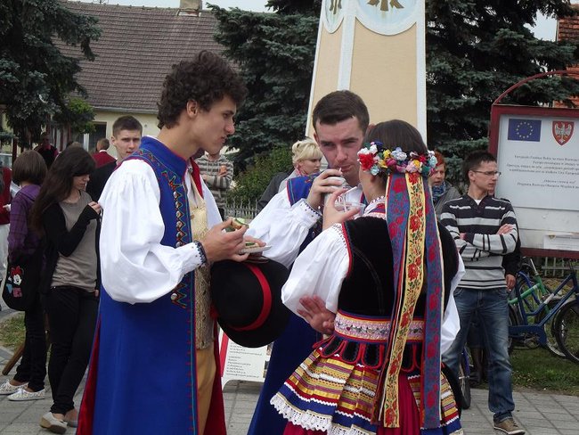 Zajadali się smażonym serem - zdjęcia