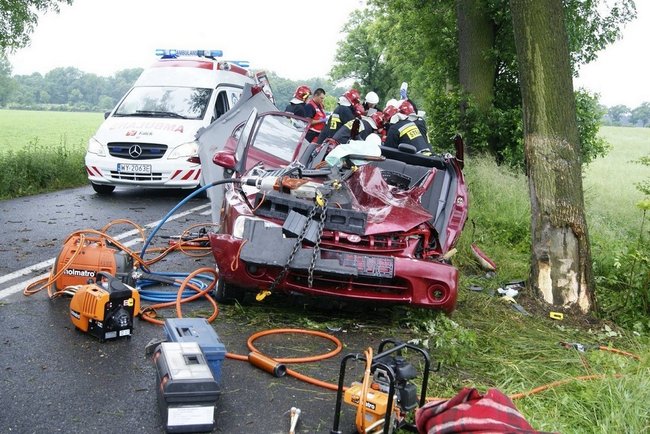 Wypadek - trzeba było ciąć  ? zdjęcia