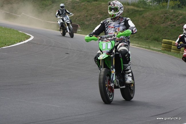 Widowiskowe Supermoto - zdjęcia
