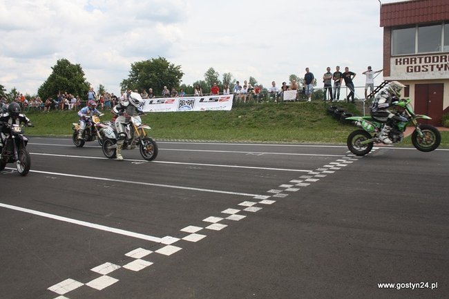 Widowiskowe Supermoto - zdjęcia
