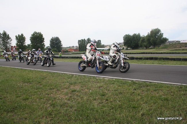Widowiskowe Supermoto - zdjęcia
