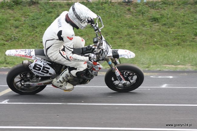 Widowiskowe Supermoto - zdjęcia