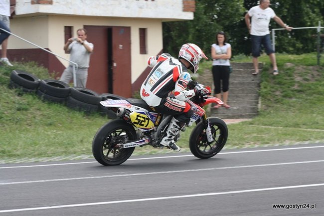 Widowiskowe Supermoto - zdjęcia