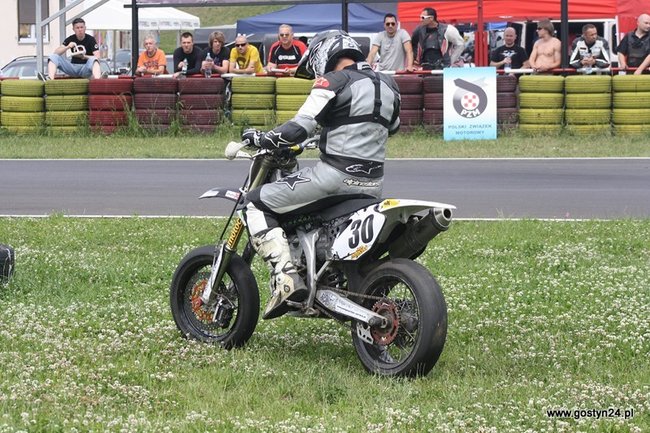 Widowiskowe Supermoto - zdjęcia