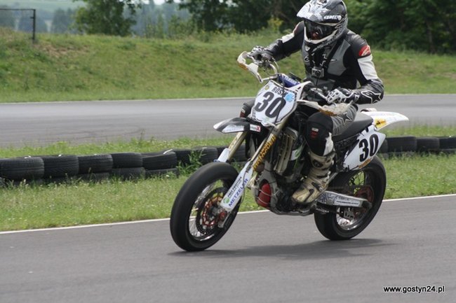 Widowiskowe Supermoto - zdjęcia