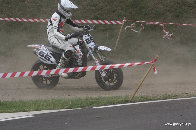 Widowiskowe Supermoto - zdjęcia
