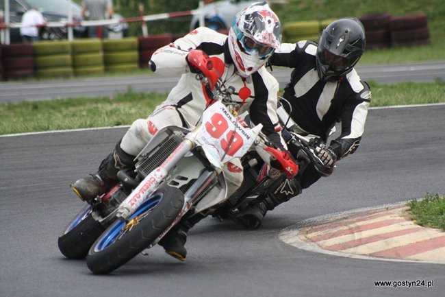 Widowiskowe Supermoto - zdjęcia