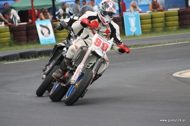 Widowiskowe Supermoto - zdjęcia
