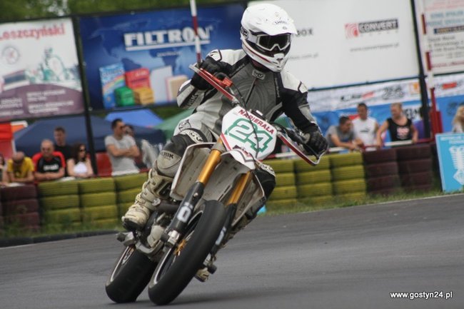 Widowiskowe Supermoto - zdjęcia