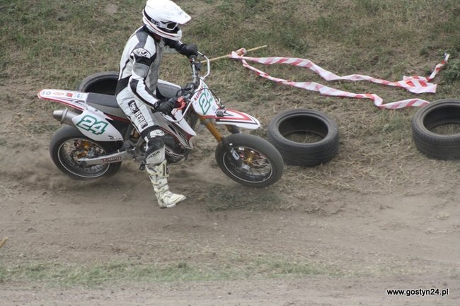 Widowiskowe Supermoto - zdjęcia