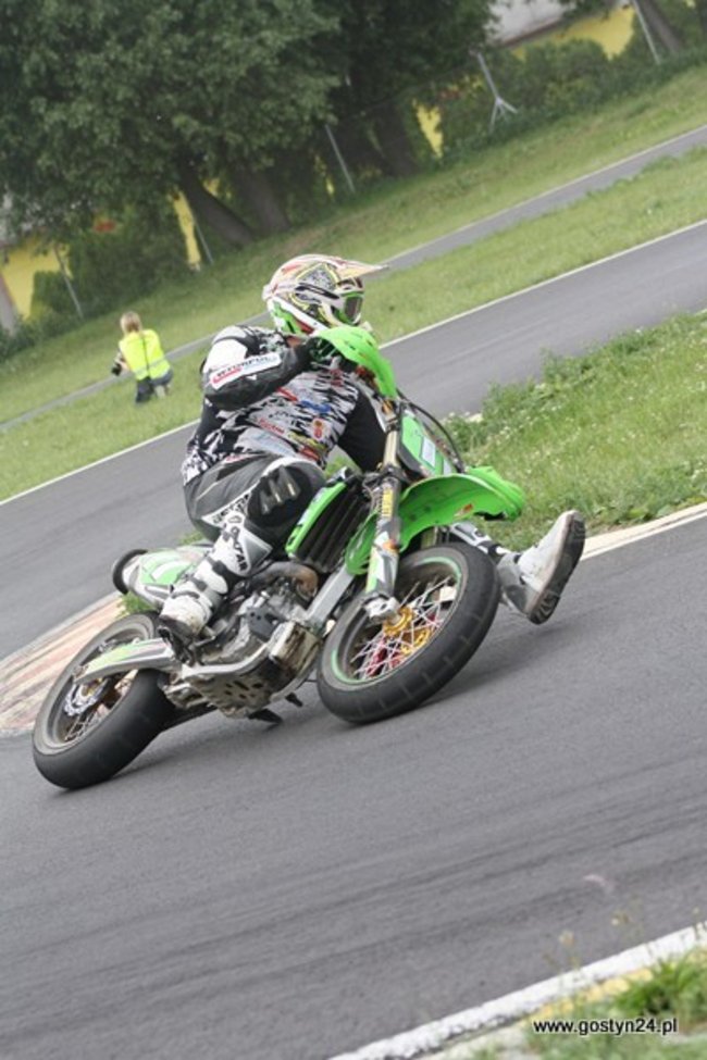 Widowiskowe Supermoto - zdjęcia