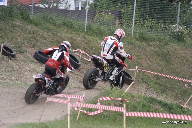 Widowiskowe Supermoto - zdjęcia