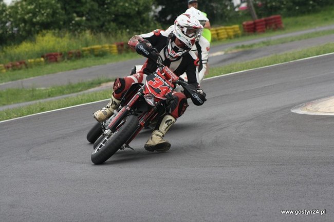 Widowiskowe Supermoto - zdjęcia