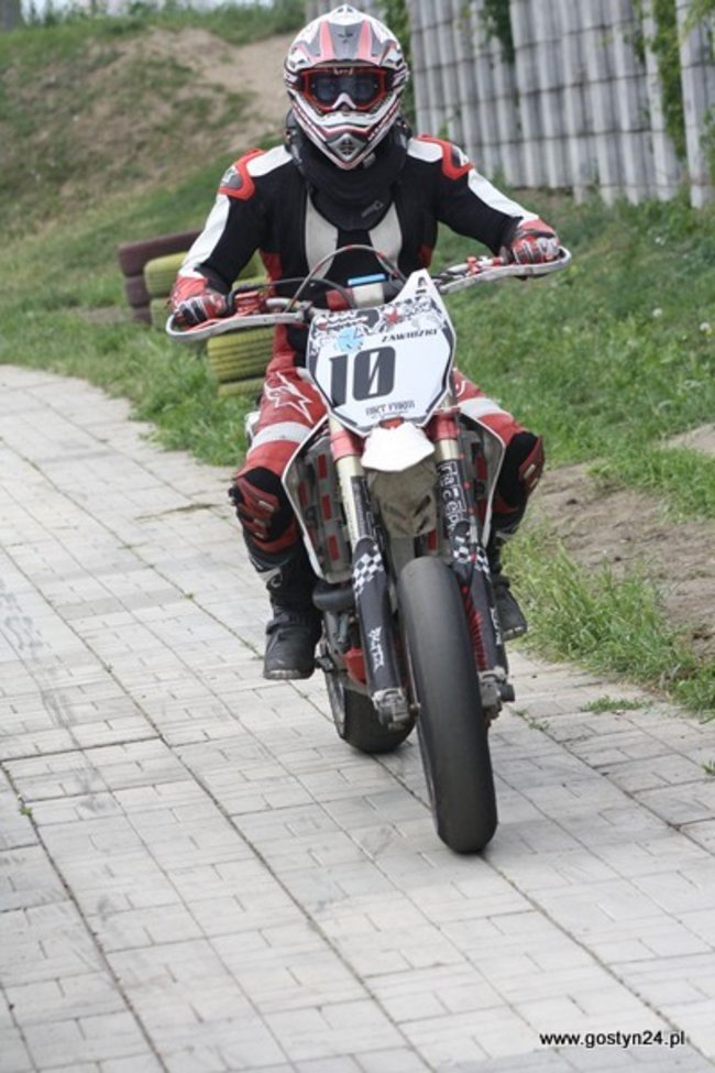 Widowiskowe Supermoto - zdjęcia
