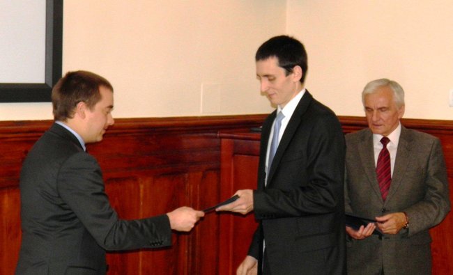 Karatecy zmierzyli się z burmistrzem - zdjęcia