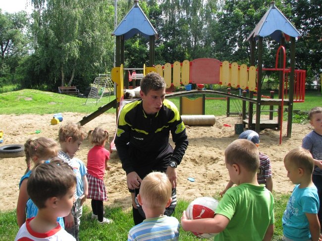 Pracowity tydzień przedszkolaków  - zdjęcia