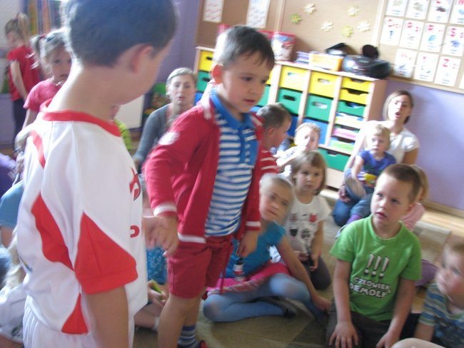 Pracowity tydzień przedszkolaków  - zdjęcia