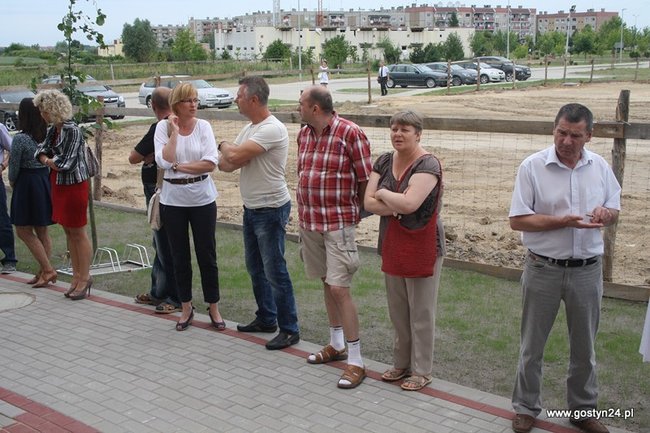 Wybudowany  po 12 latach - zdjęcia