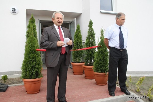 Wybudowany  po 12 latach - zdjęcia