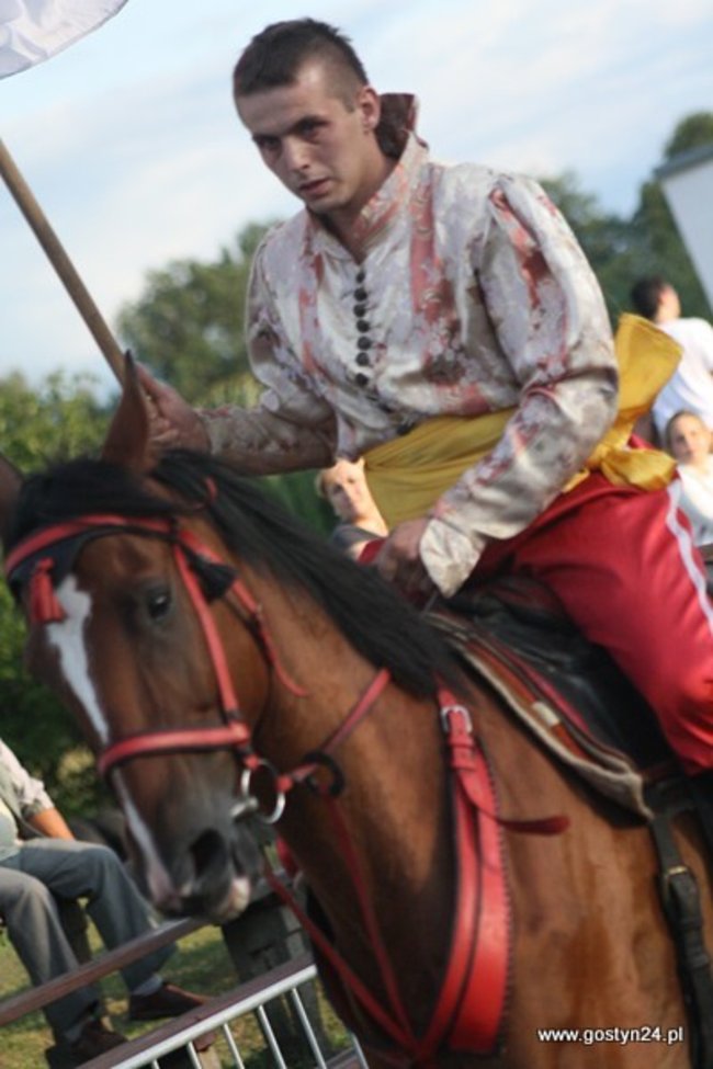 Poniec bawił się do rana - zdjęcia