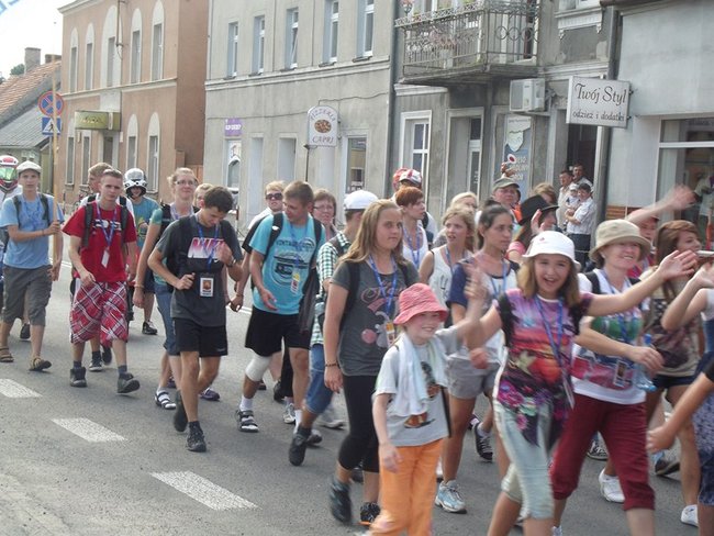 Piaskowianie ugościli pątników - zdjęcia