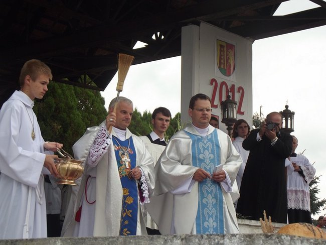 Poświęcili chleb, kwiaty i zioła - zdjęcia