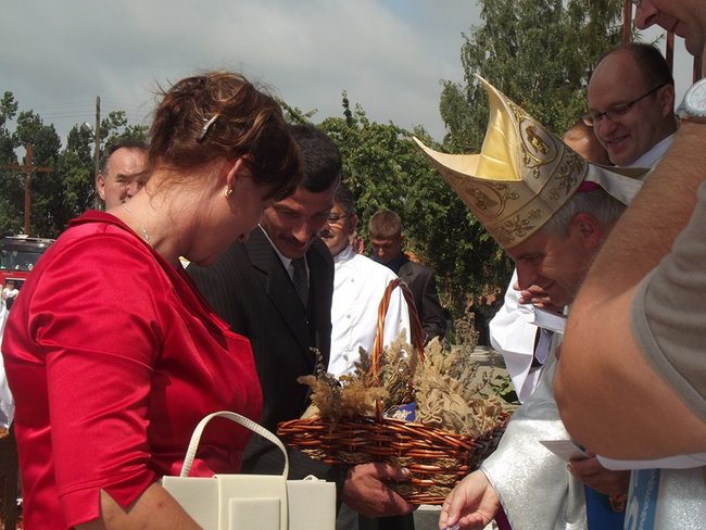 Poświęcili chleb, kwiaty i zioła - zdjęcia