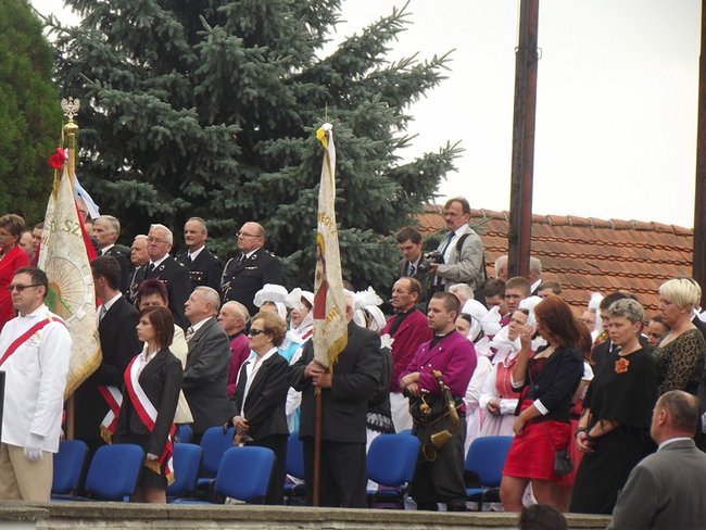 Poświęcili chleb, kwiaty i zioła - zdjęcia