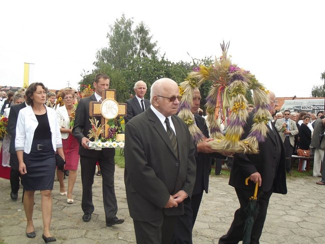 Poświęcili chleb, kwiaty i zioła - zdjęcia