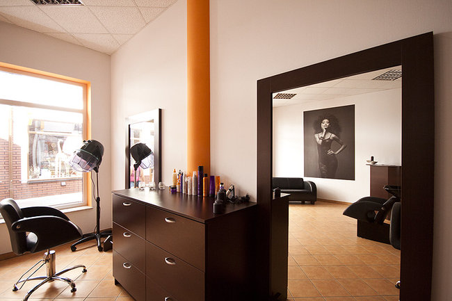 Zapraszają na wielkie otwarcie salonu - zdjęcia