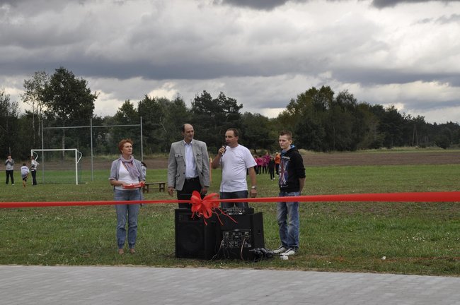 Inauguracyjny festyn w Dzięczynie  - zdjęcia