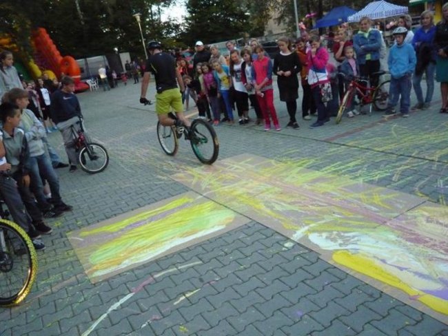 Rowerowa jazda, bez trzymanki - zdjęcia