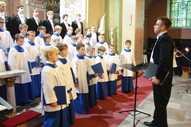 Królowej Anielskiej śpiewali - zdjęcia