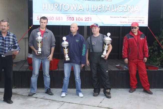 Mistrz wyciągnął 11 kg płoci - zdjęcia