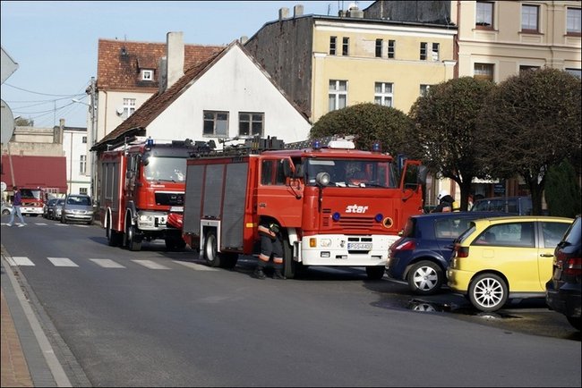 Pożar ratusza w Poniecu - zdjęcia