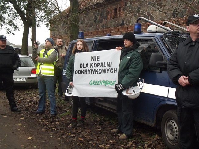 Odwierty niezgodne z prawem? - zdjęcia