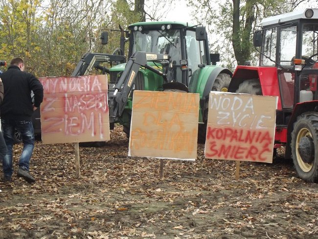 Odwierty niezgodne z prawem? - zdjęcia