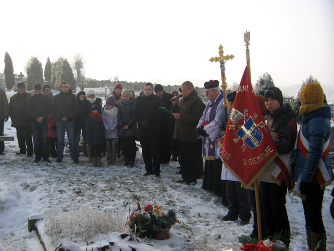 W hołdzie rozstrzelanym - zdjęcia