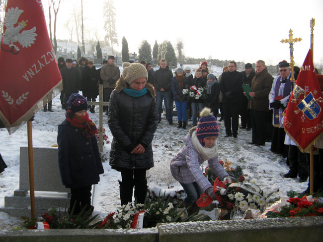 W hołdzie rozstrzelanym - zdjęcia