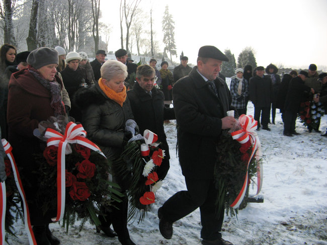 W hołdzie rozstrzelanym - zdjęcia