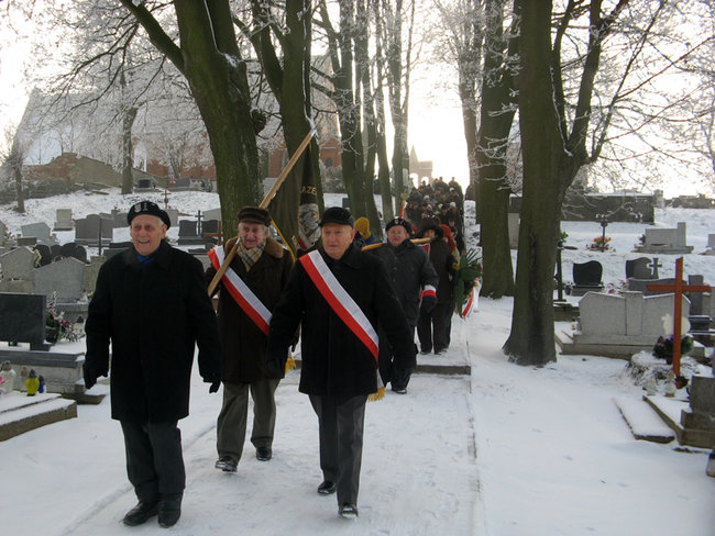W hołdzie rozstrzelanym - zdjęcia