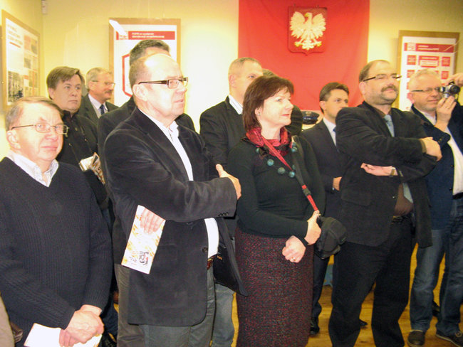Przeniesieni w czasie - zdjęcia