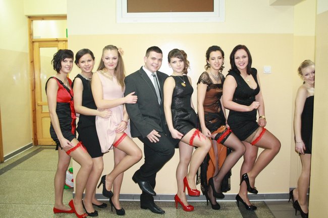 Studniówkowy sezon rozpoczęty - fotorelacja
