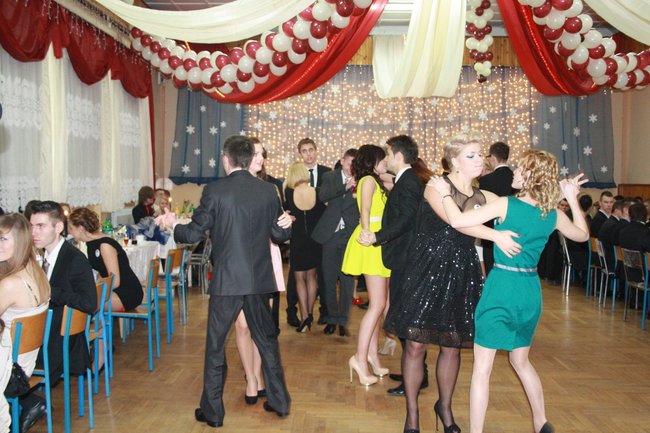 Studniówkowy sezon rozpoczęty - fotorelacja