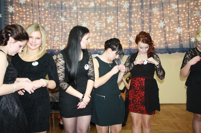 Studniówkowy sezon rozpoczęty - fotorelacja