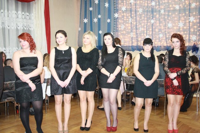 Studniówkowy sezon rozpoczęty - fotorelacja