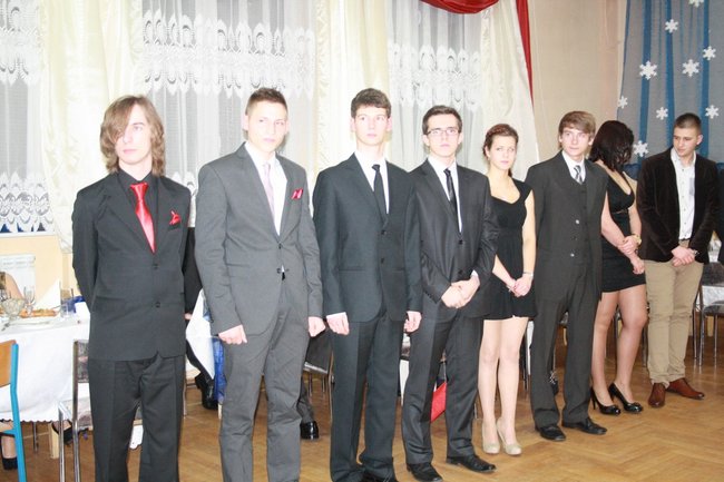 Studniówkowy sezon rozpoczęty - fotorelacja
